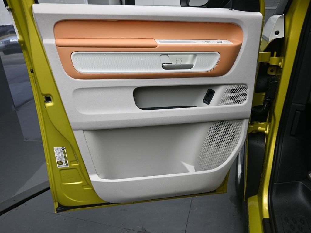 New 2025 Volkswagen ID. Buzz 1st Edition image 22