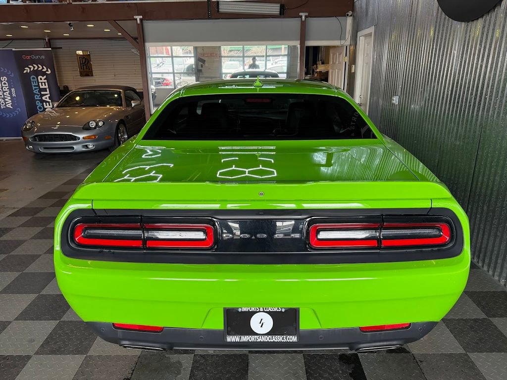 Used 2017 Dodge Challenger SXT Plus image 6