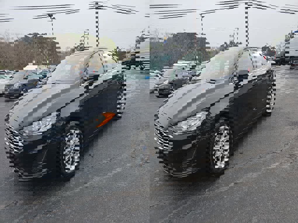 Used 2020 Ford Fusion SE image 7