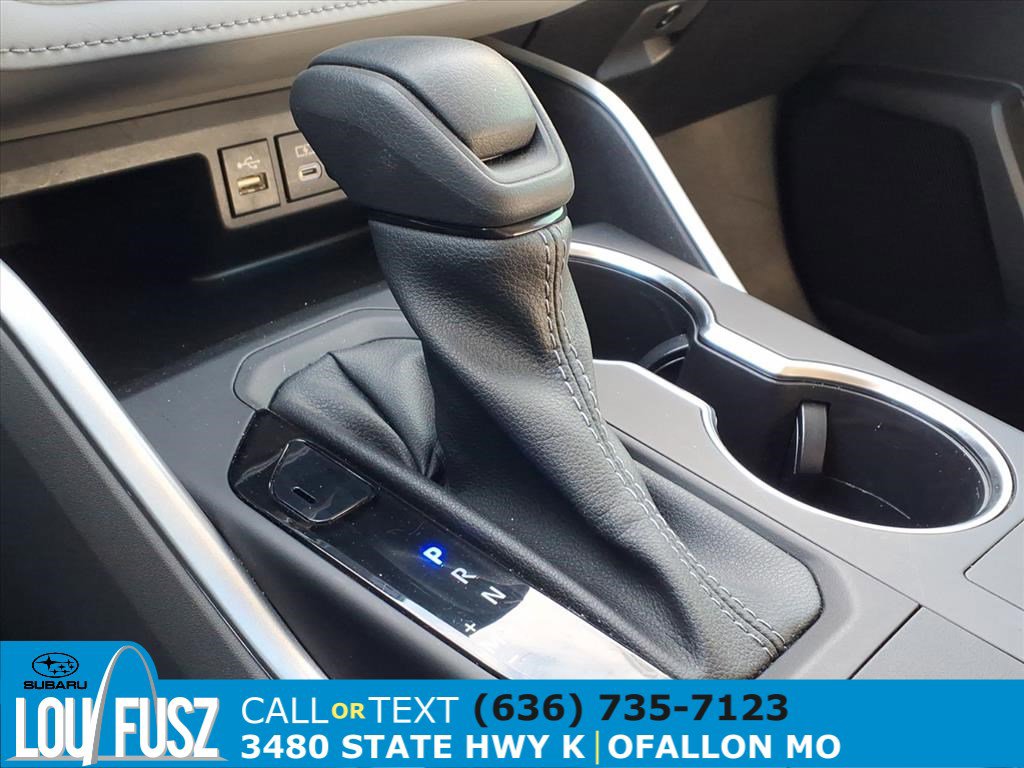 Used 2023 Toyota Highlander L image 15