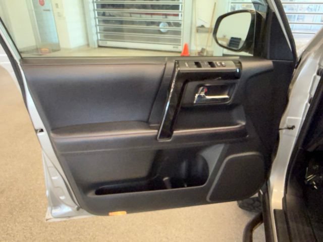 Used 2019 Toyota 4Runner TRD Off-Road Premium AWD/4WD image 24