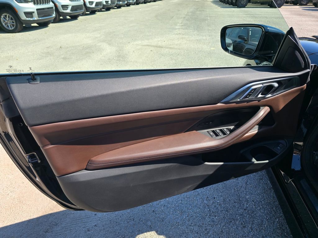 Used 2023 BMW 430i Convertible w/ Premium Package image 18