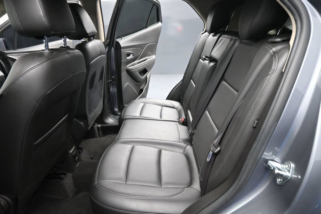 Used 2019 Buick Encore Essence FWD image 20