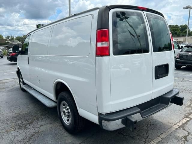 Used 2019 GMC Savana 2500 w/ Driver Convenience Package image 2