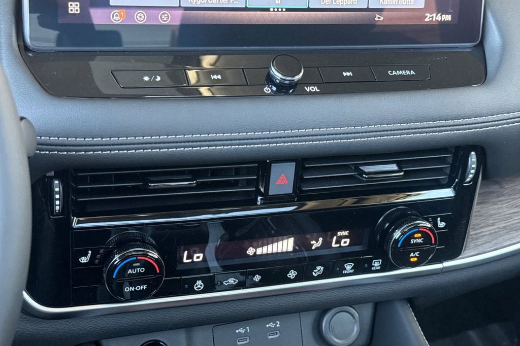 New 2026 Nissan Rogue Platinum AWD/4WD image 17