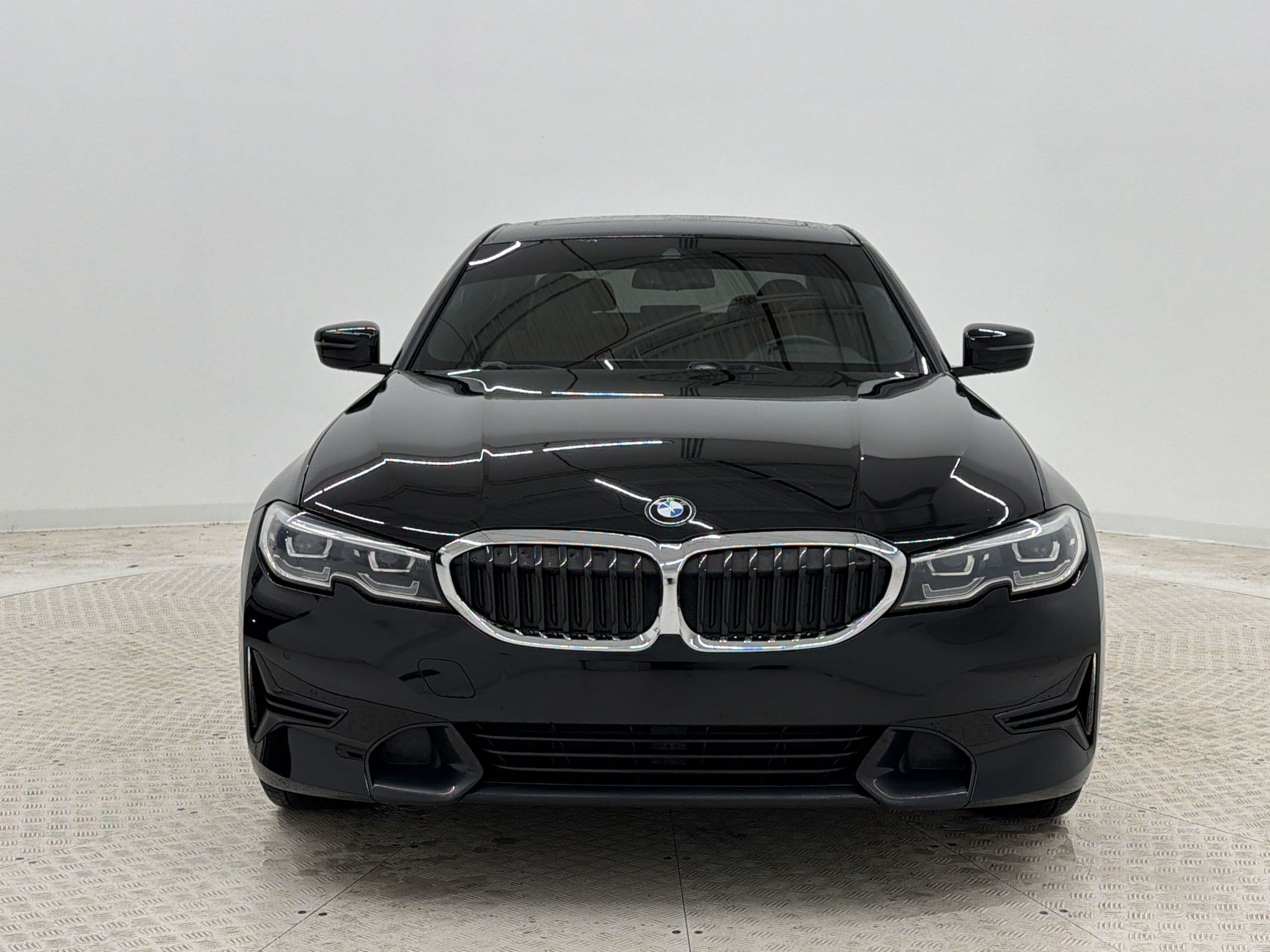 Used 2022 BMW 330i Sedan w/ Convenience Package RWD image 6
