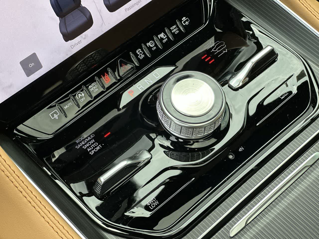 New 2026 Jeep Grand Wagoneer Summit AWD/4WD image 30