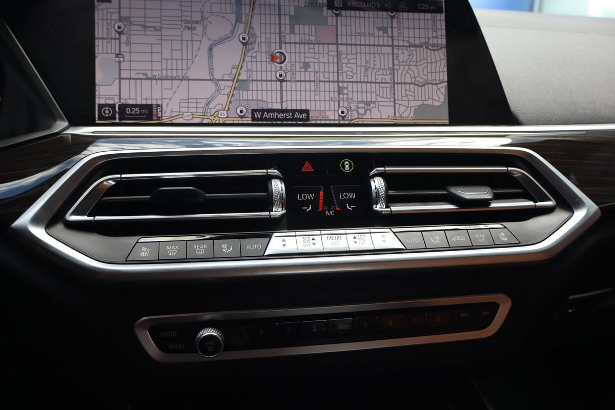Used 2019 BMW X5 xDrive50i w/ Executive Package AWD/4WD image 23