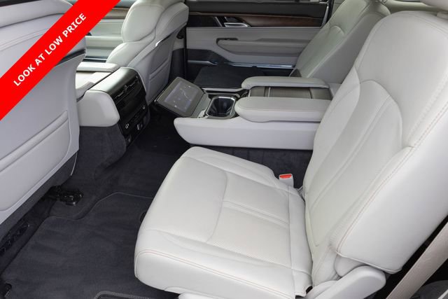 Used 2024 Jeep Grand Wagoneer Series I w/ Convenience Group III image 16