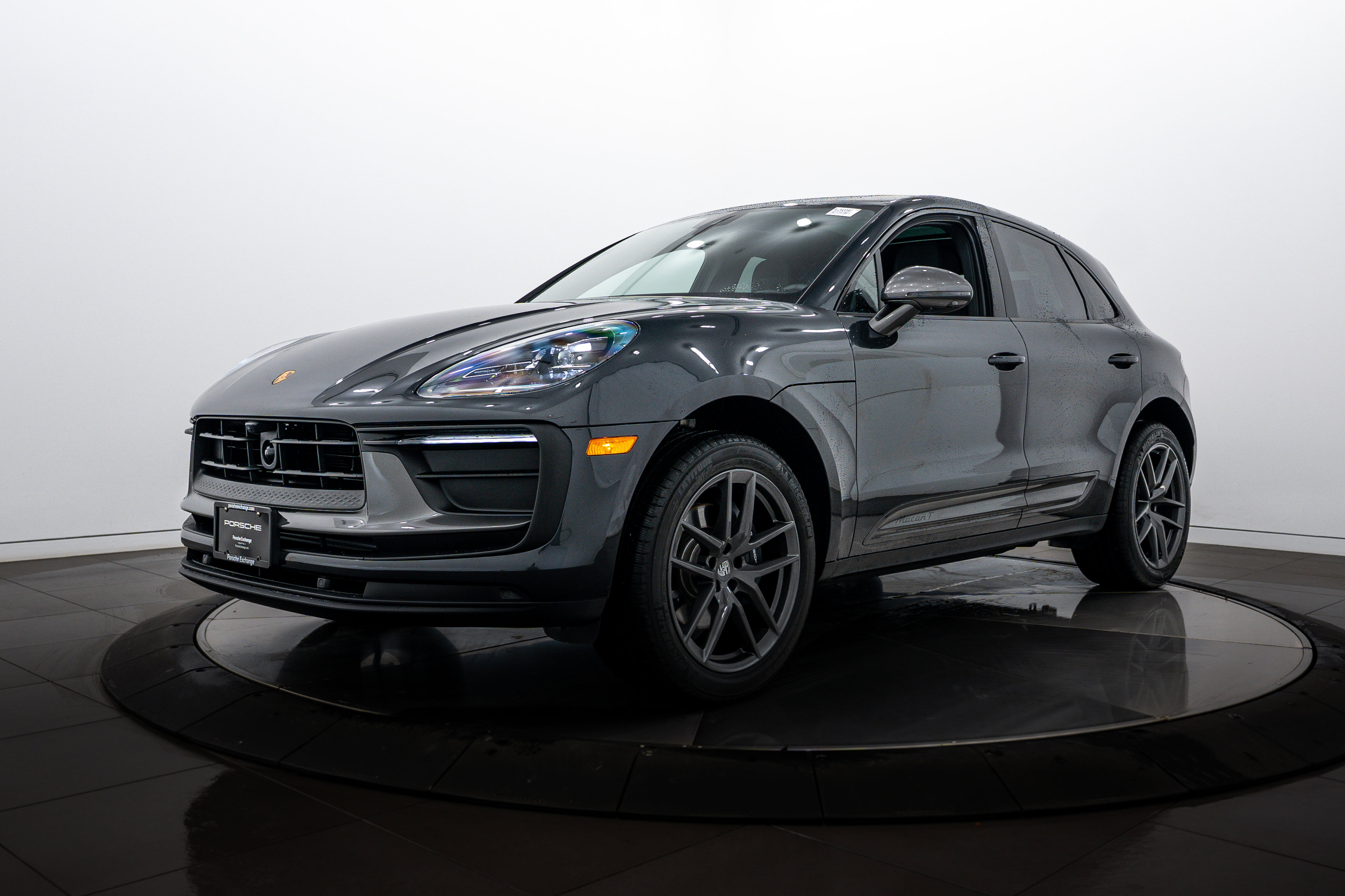 Certified 2026 Porsche Macan Turbo image 1