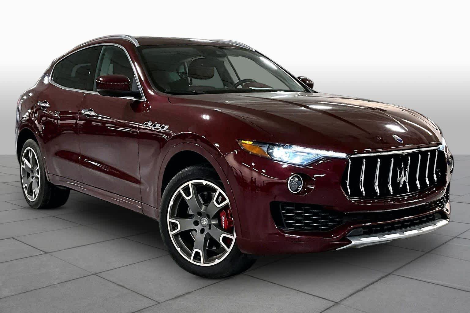 Used 2017 Maserati Levante S AWD/4WD image 3