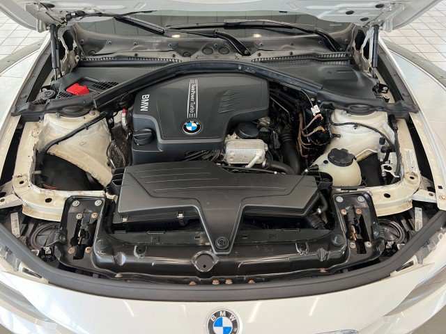 Used 2013 BMW 320i xDrive Sedan AWD/4WD image 33