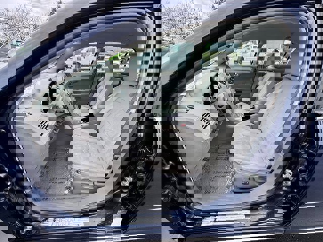 Used 2009 Chevrolet Malibu LT w/ HFV6 Engine Package image 8