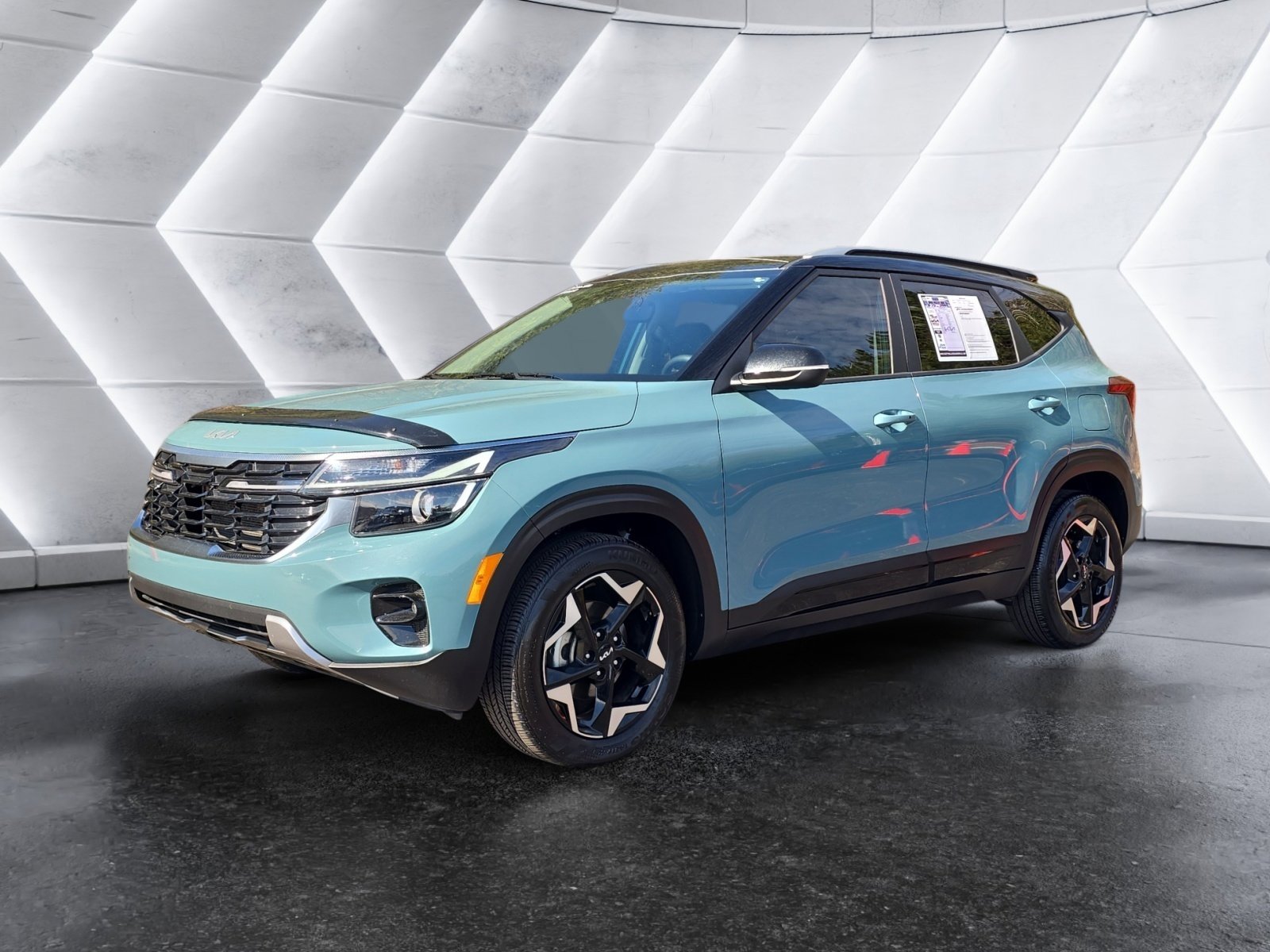 Used 2025 Kia Seltos S