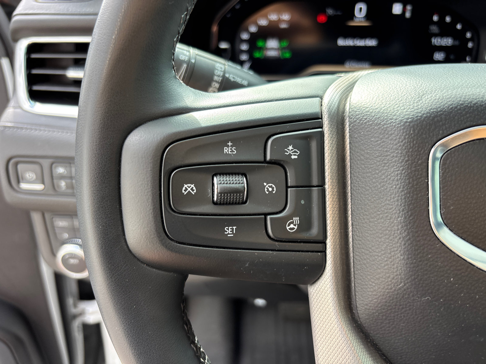 Used 2023 GMC Yukon Denali w/ Max Trailering Package AWD/4WD image 17