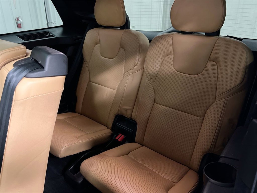 Used 2017 Volvo XC90 T6 Inscription w/ Vision Package image 29