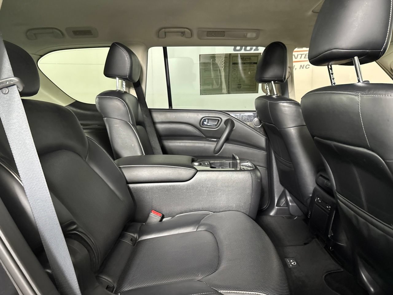 Used 2024 INFINITI QX80 Luxe w/ Cargo Package AWD/4WD image 30