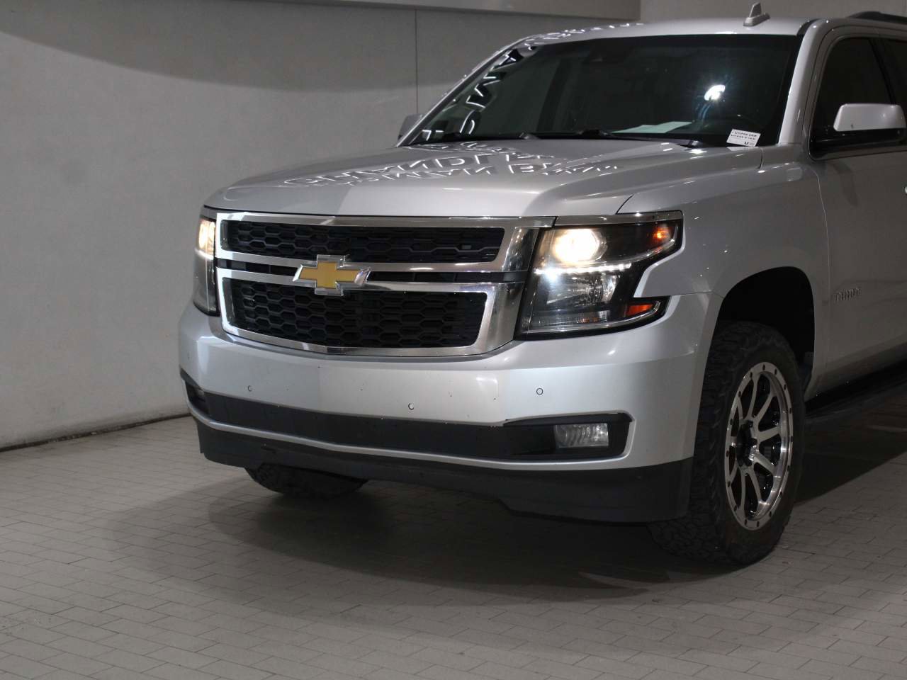 Used 2019 Chevrolet Tahoe LT image 2