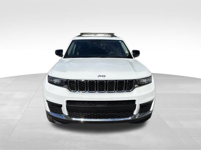 Used 2022 Jeep Grand Cherokee L Limited image 2