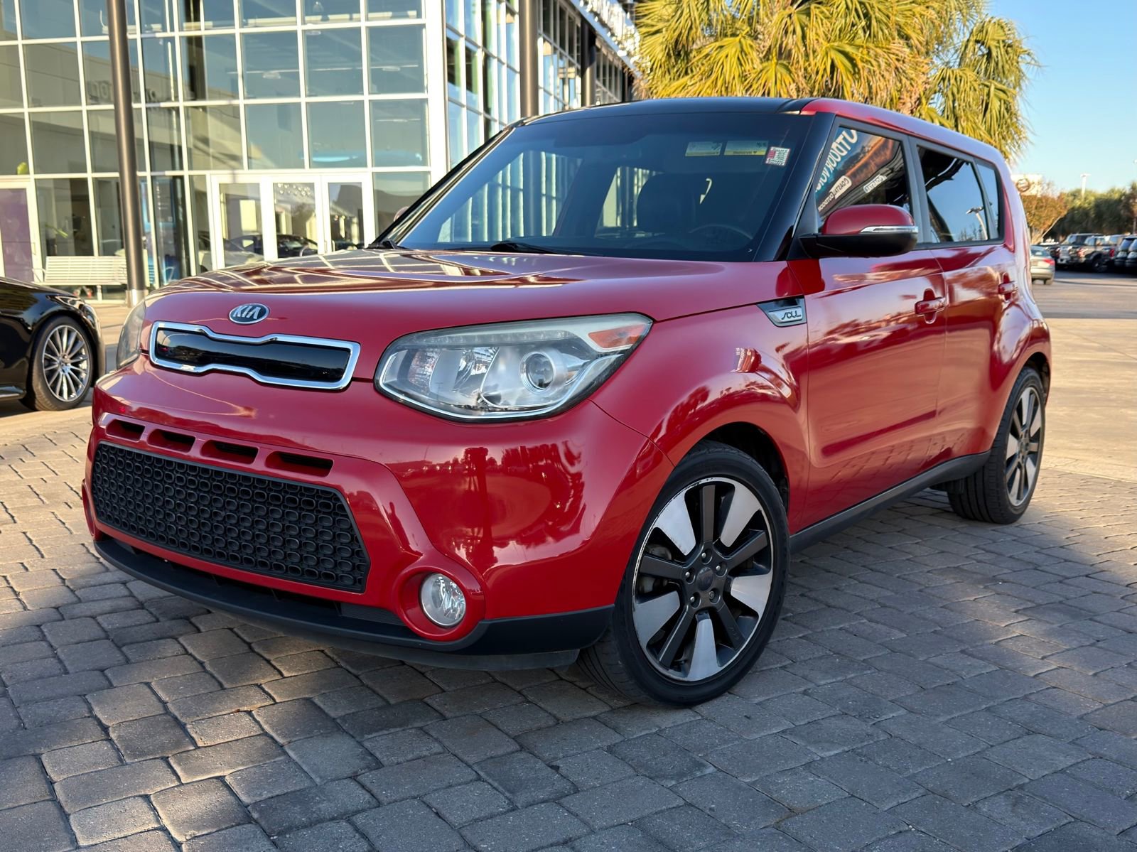 Used 2014 Kia Soul ! w/ Sun & Sound Package