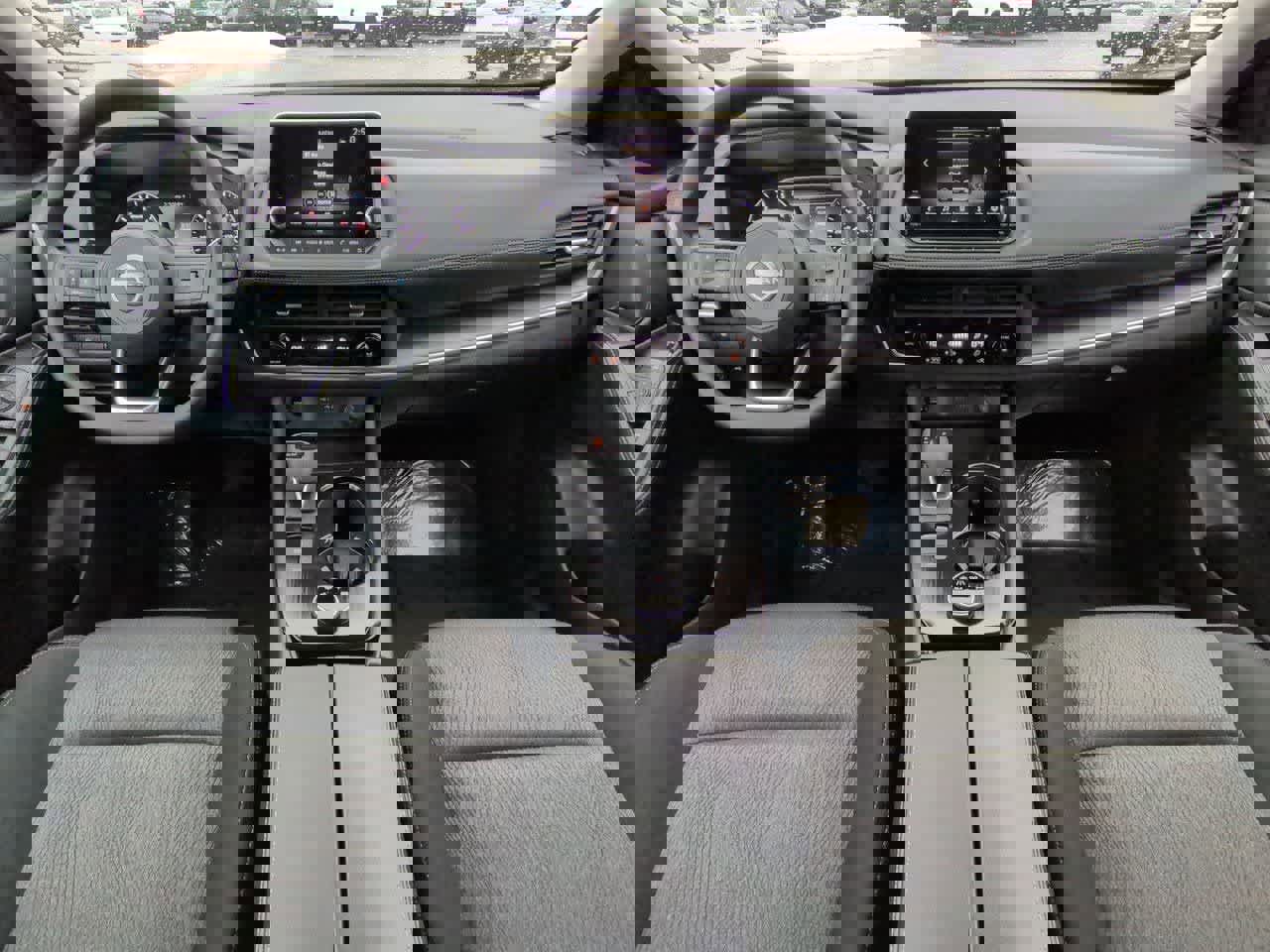 Used 2024 Nissan Rogue SV image 15