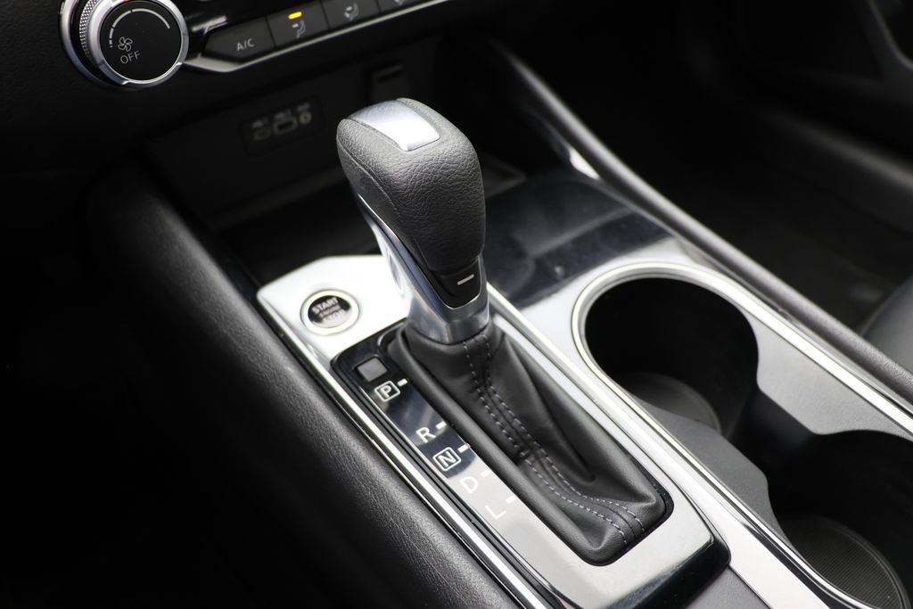 Used 2024 Nissan Altima 2.5 SV image 25