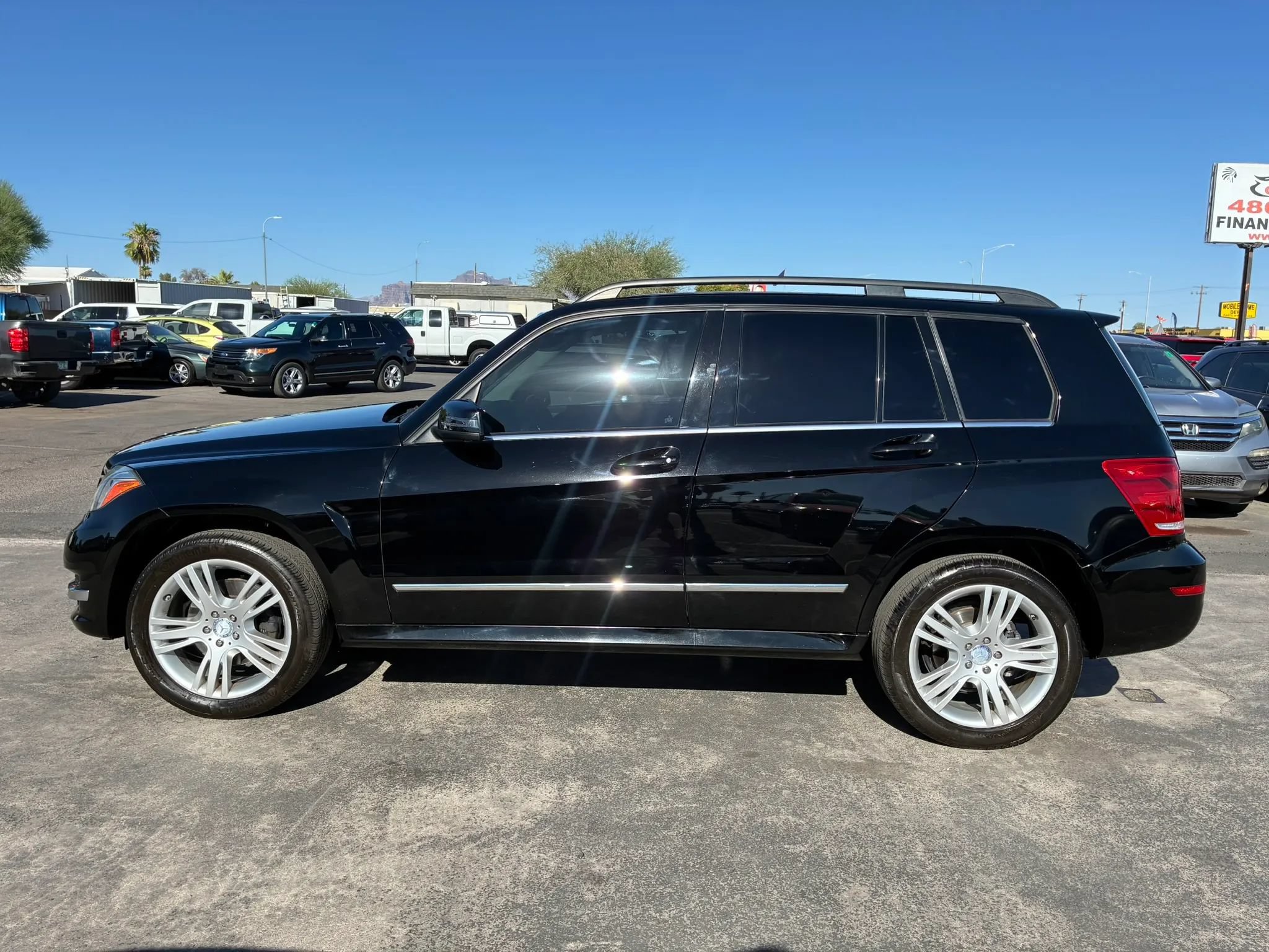 Used 2014 Mercedes-Benz GLK 350 2WD image 3