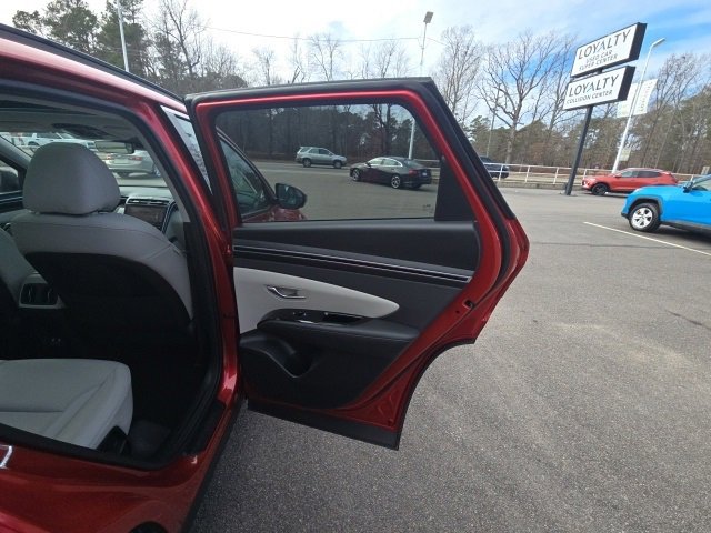 Used 2023 Hyundai Tucson Limited image 29