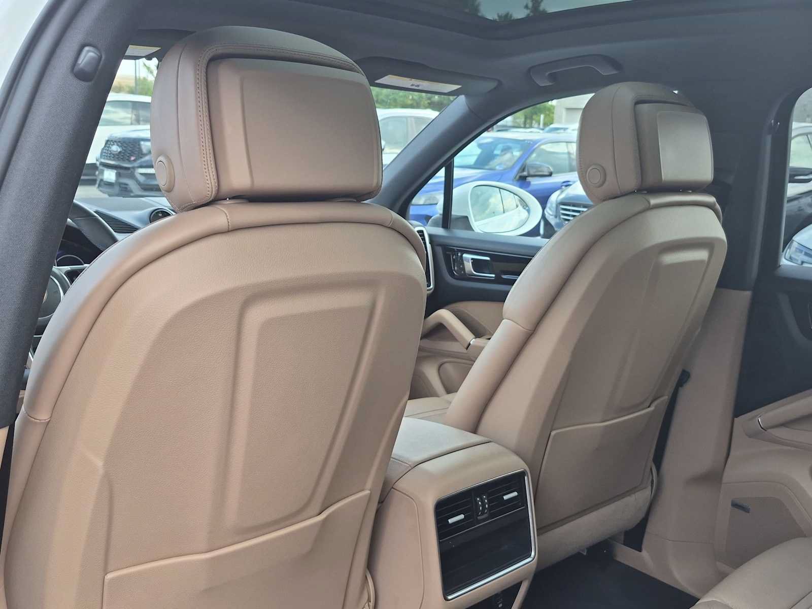 Used 2019 Porsche Cayenne AWD/4WD image 19