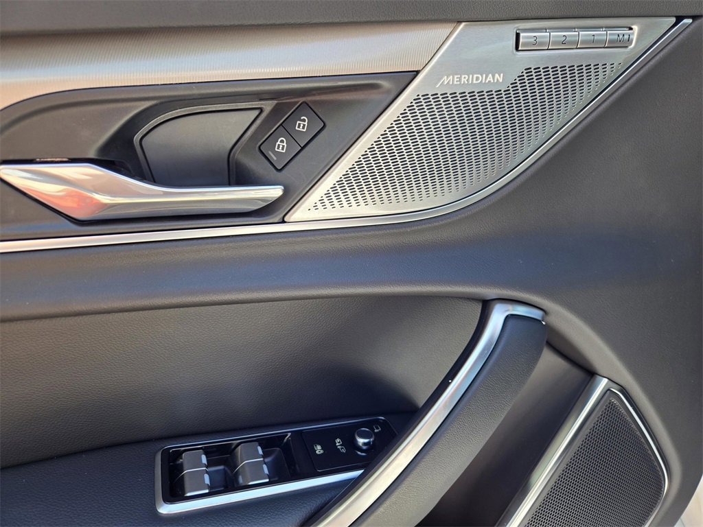 New 2024 Jaguar XF R-Dynamic SE image 10