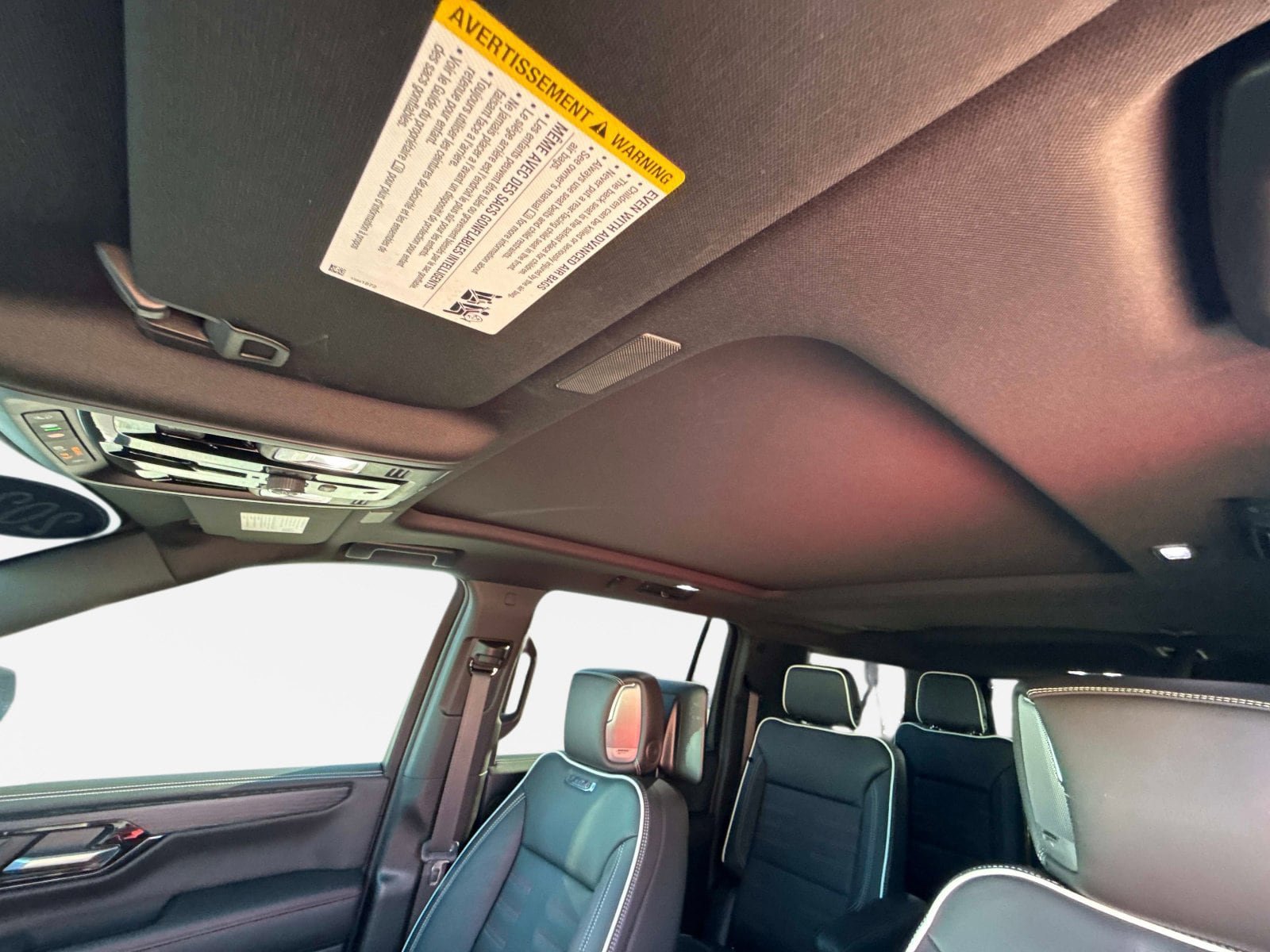 Used 2026 GMC Yukon XL AT4 Ultimate w/ LPO, Floor Liner Package AWD/4WD image 36