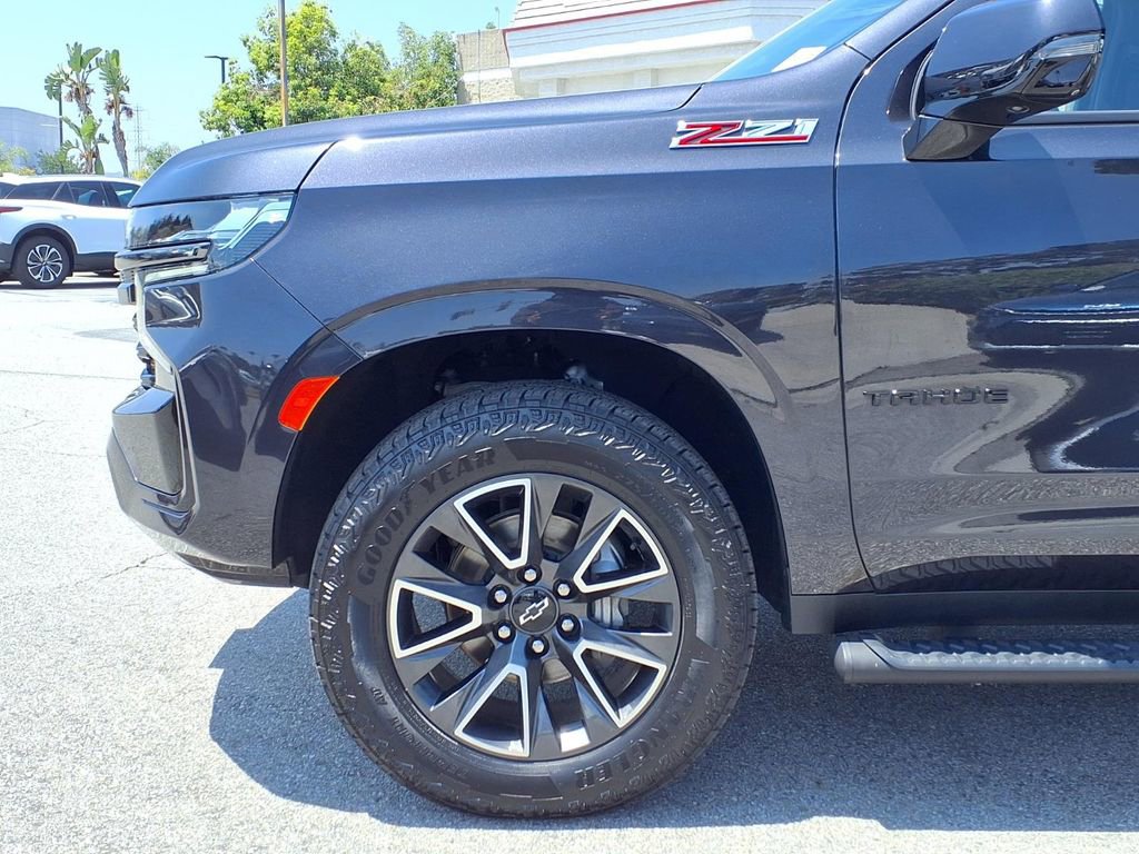 Used 2022 Chevrolet Tahoe Z71 w/ Luxury Package AWD/4WD image 15