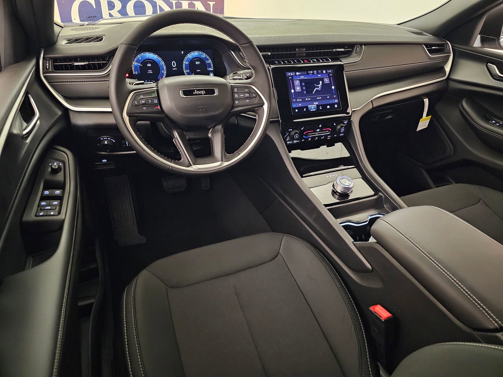 New 2025 Jeep Grand Cherokee L Altitude image 15