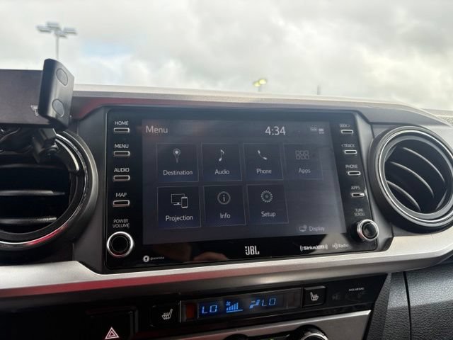 Used 2022 Toyota Tacoma Limited AWD/4WD image 17