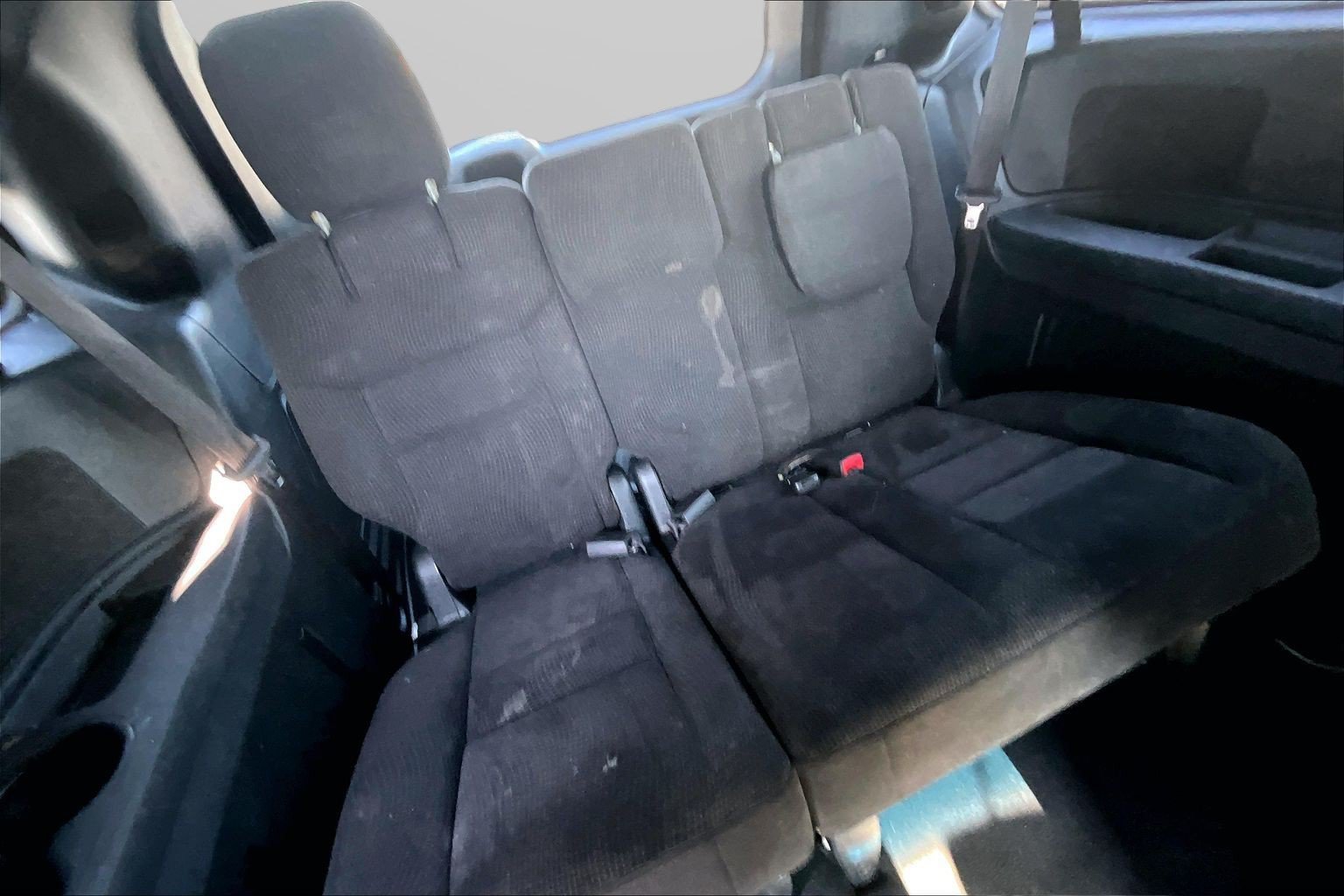 Used 2017 Dodge Grand Caravan SE FWD image 18