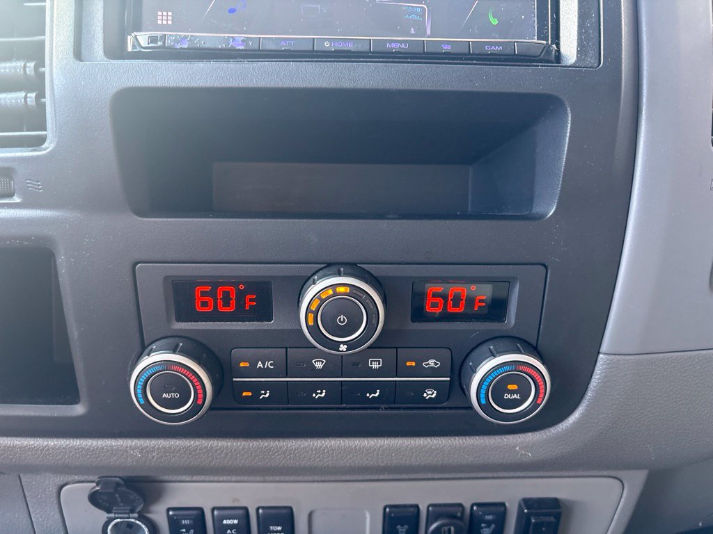 Used 2018 Nissan NV 3500 SL RWD image 16