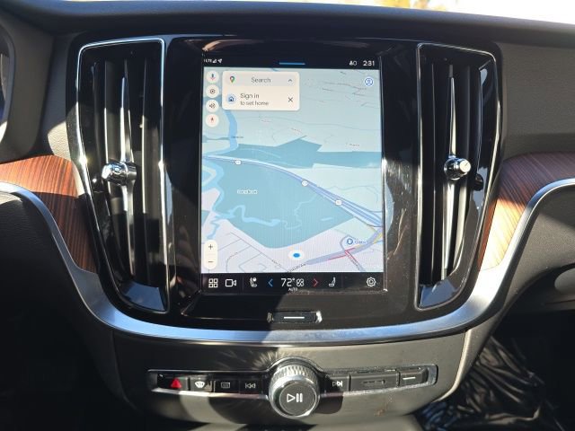 Certified 2025 Volvo V60 B5 Cross Country Plus image 34