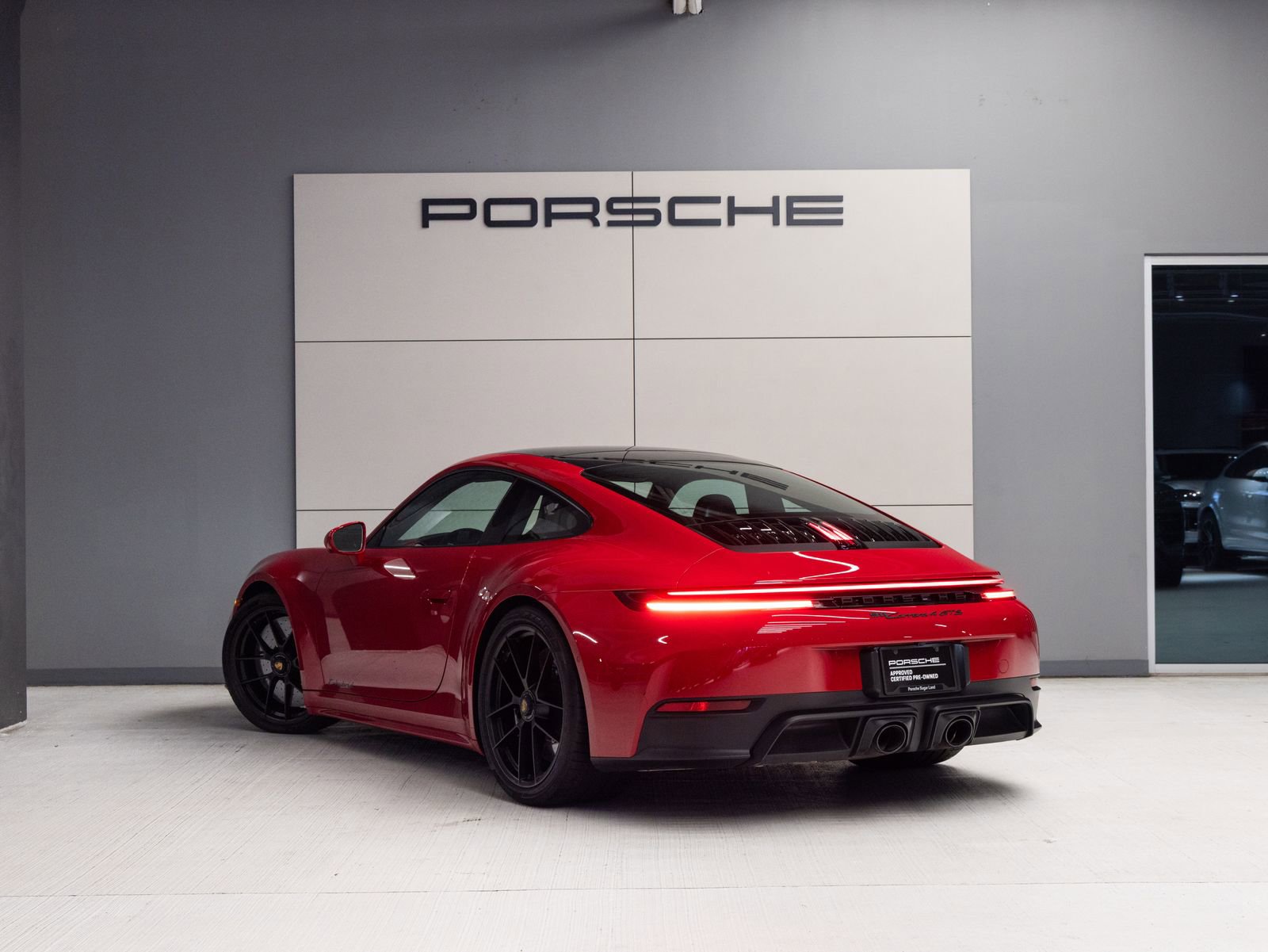 Certified 2025 Porsche 911 Carrera GTS RWD image 3
