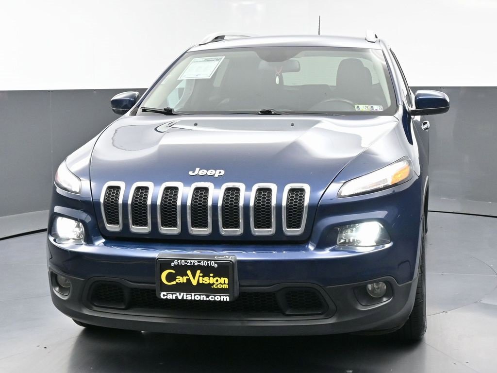 Used 2018 Jeep Cherokee Latitude Plus image 5