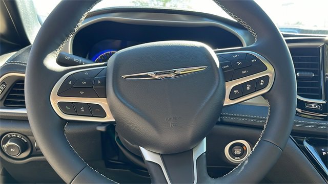 New 2025 Chrysler Pacifica Select image 37