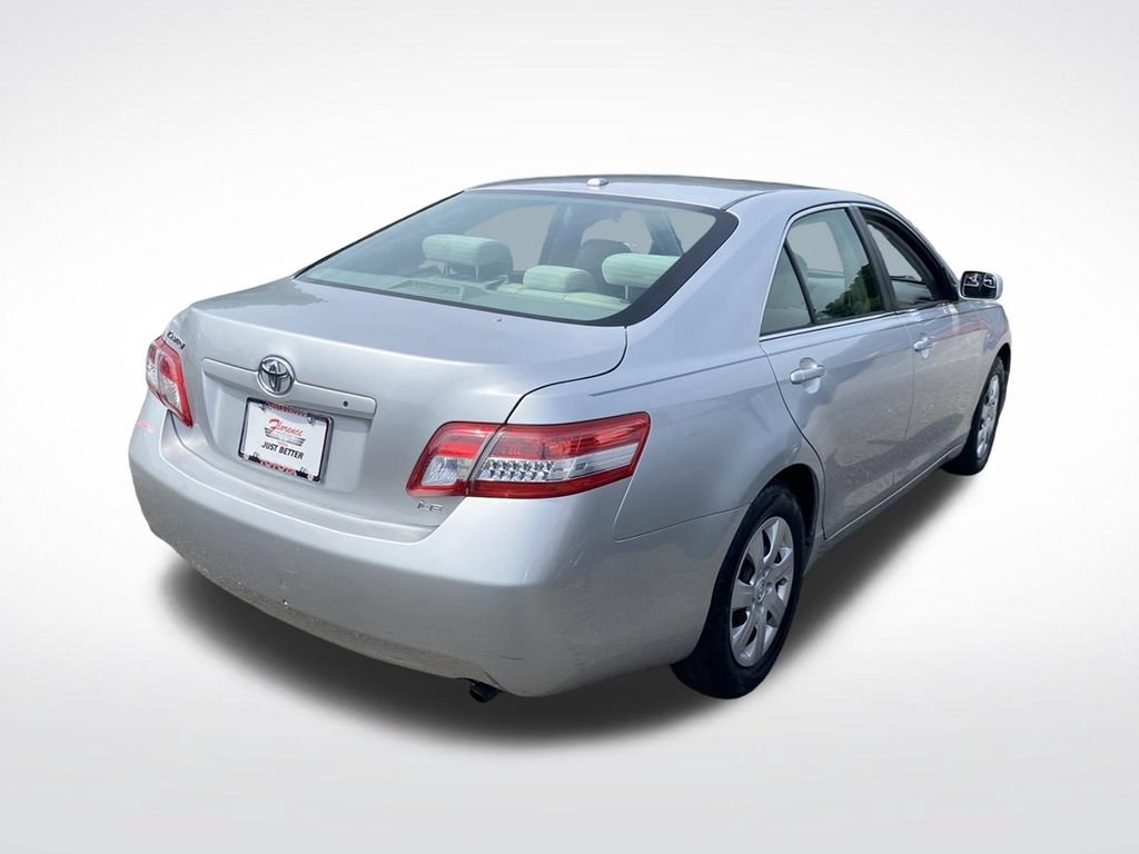 Used 2010 Toyota Camry FWD image 14