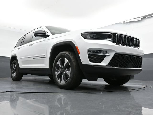 Used 2022 Jeep Grand Cherokee Limited 4xe w/ Luxury Tech Group II AWD/4WD image 49