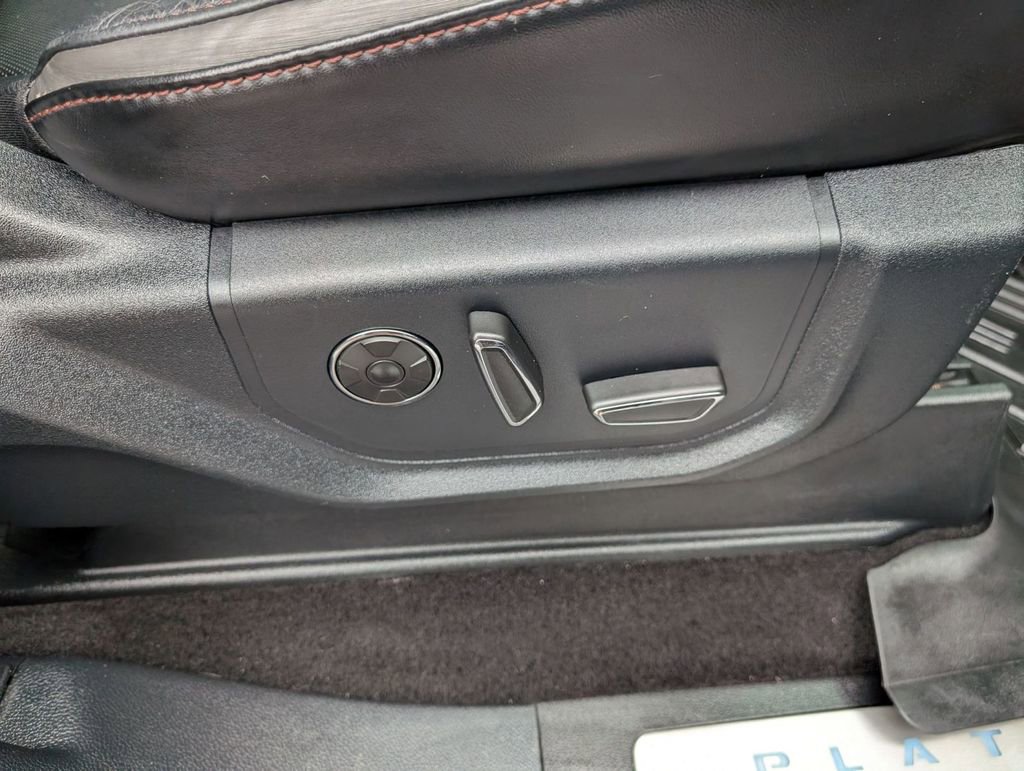 Used 2019 Ford F150 Platinum w/ Equipment Group 701A Luxury image 48