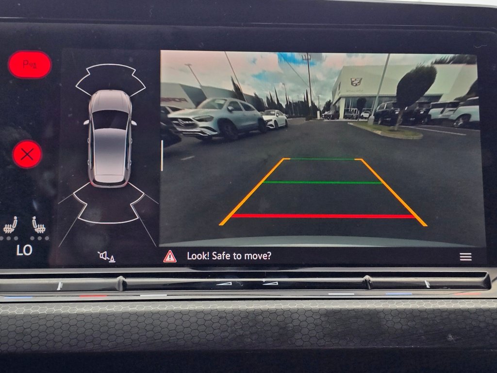 Used 2022 Volkswagen GTI SE FWD image 42