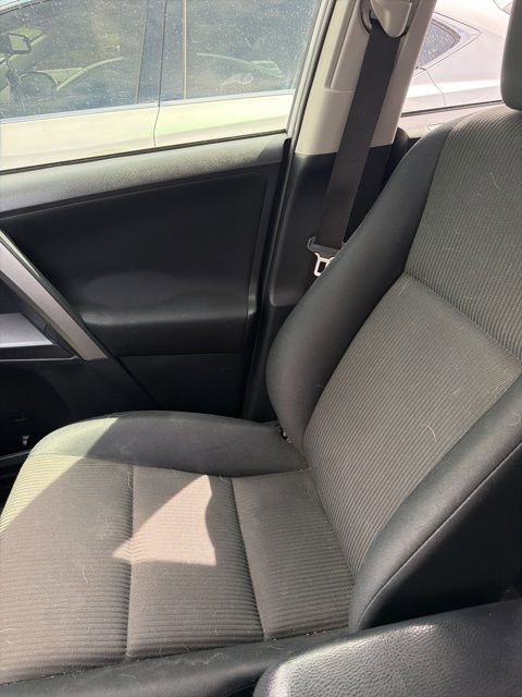 Used 2017 Toyota RAV4 LE w/ Carpet Mat Package FWD image 16