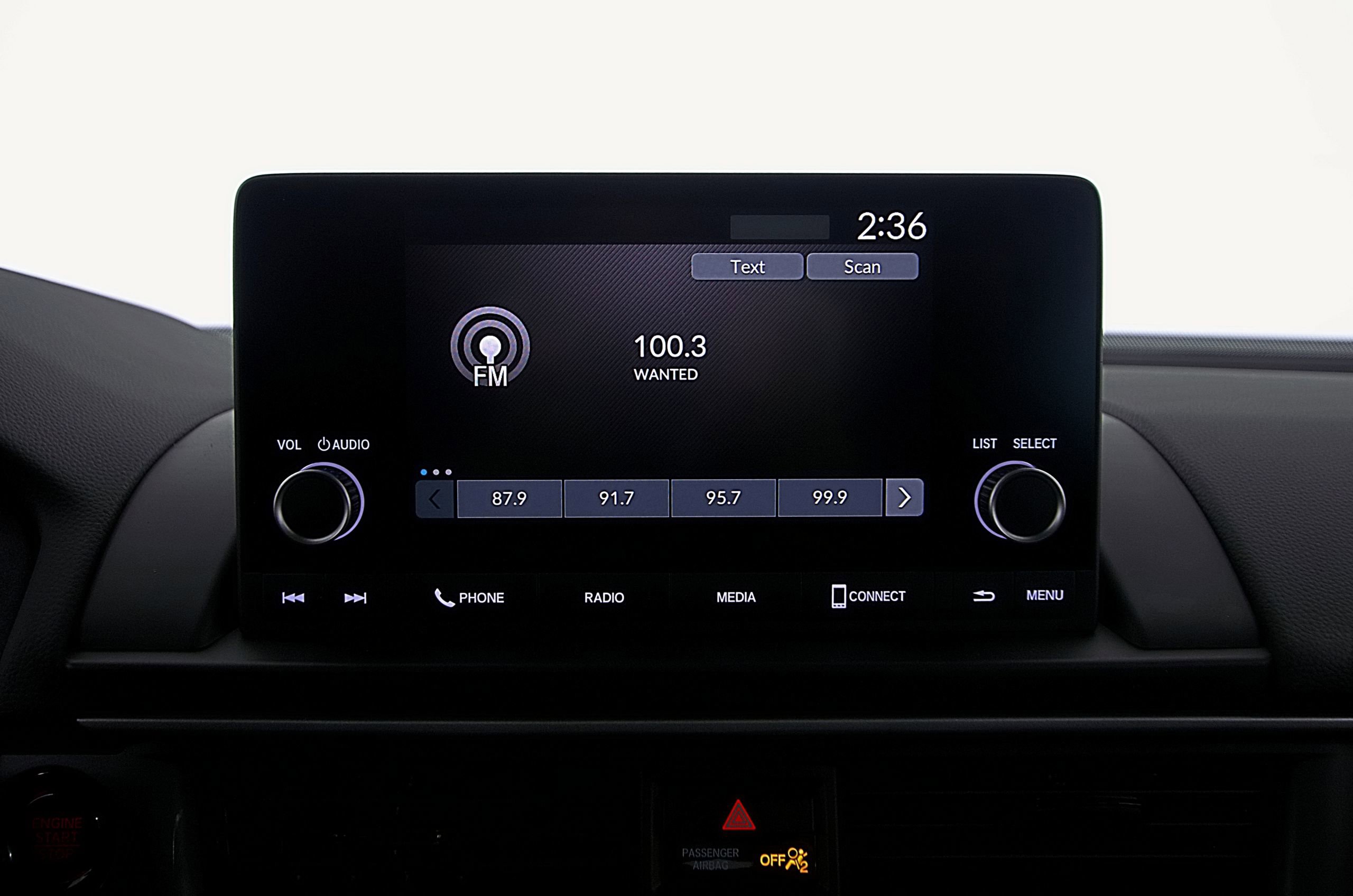 Used 2025 Honda Pilot Sport image 25