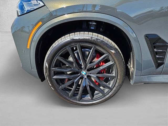 New 2026 BMW X5 xDrive40i w/ M Sport Package AWD/4WD image 10