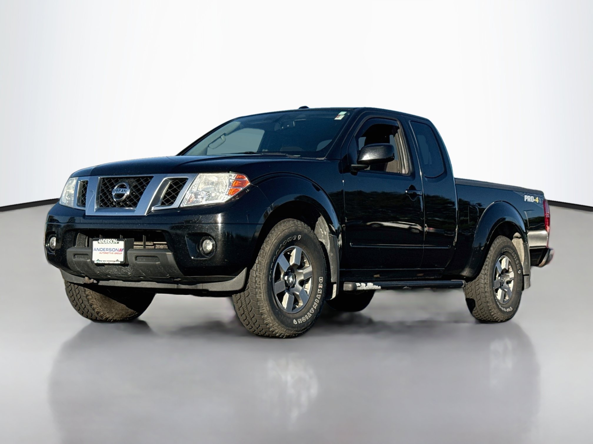 Used 2013 Nissan Frontier PRO-4X AWD/4WD image 3