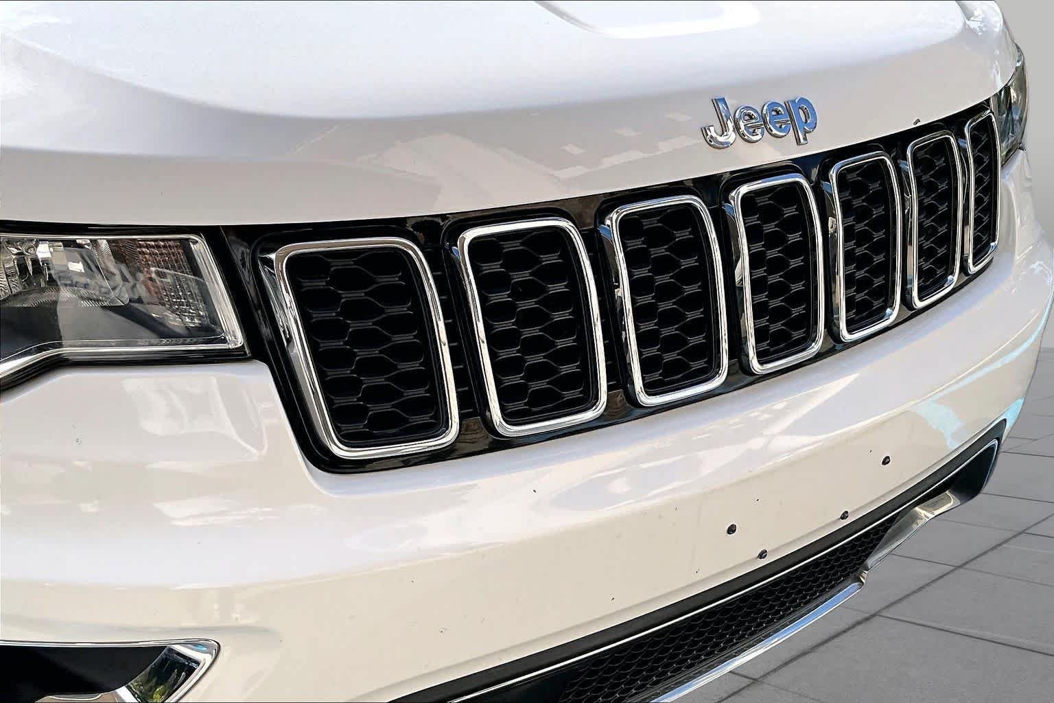 Used 2018 Jeep Grand Cherokee Limited w/ Trailer Tow Group IV AWD/4WD image 29