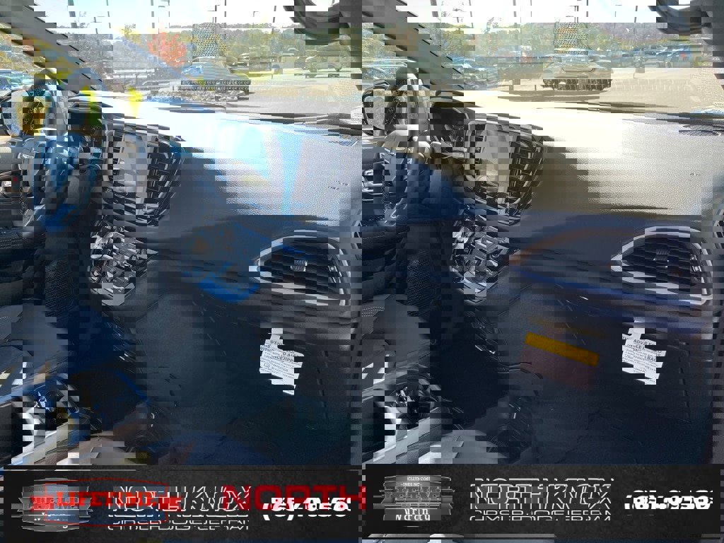 New 2026 Chrysler Voyager LX image 30